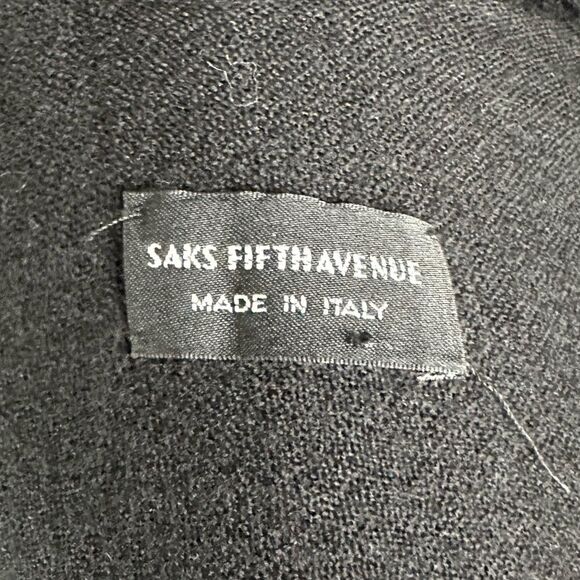 Saks Fifth Avenue Made in Italy Black Velvet with Wool Lining Wrap One Size - Picture 7 of 9